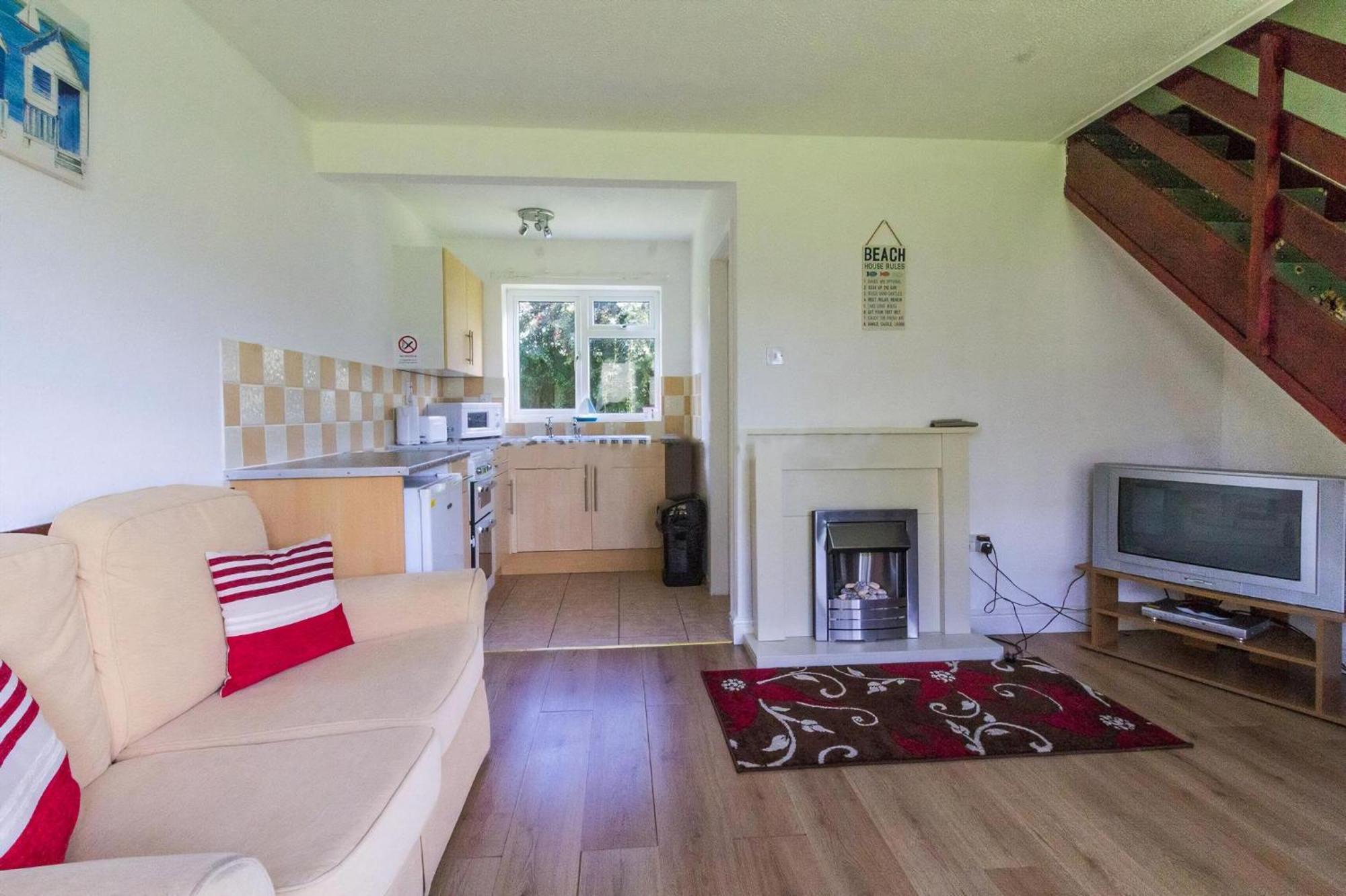 4 Berth Chalet To Hire In Just Walking Distance To Hemsby Beach Ref 18152B Exterior foto